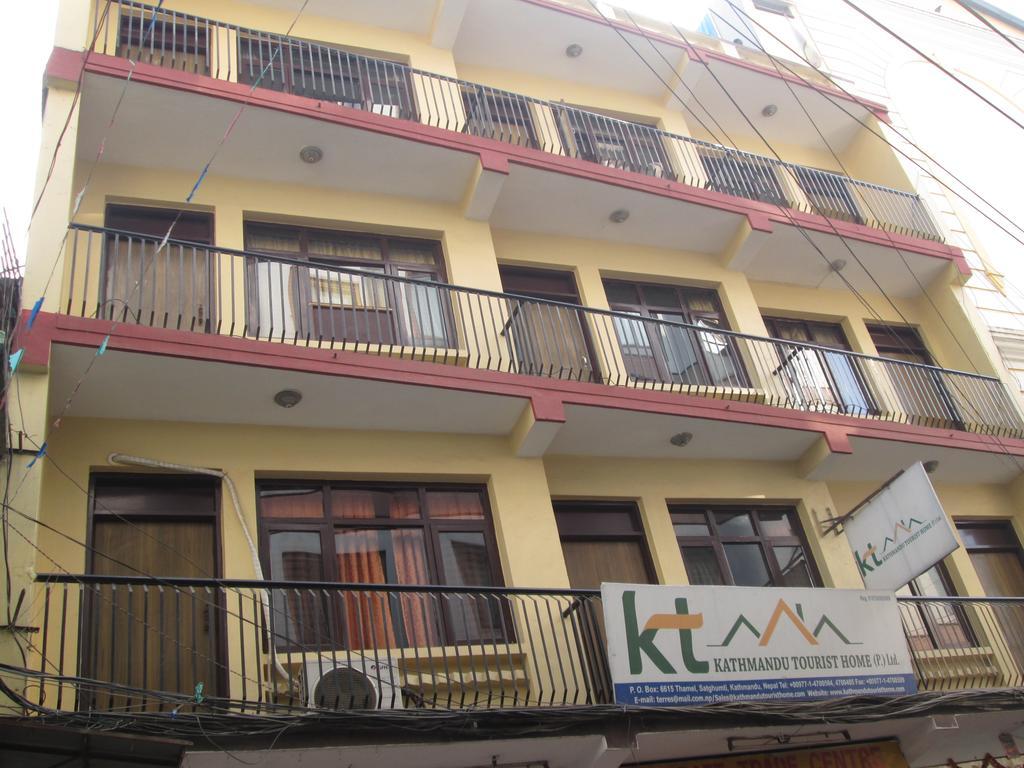Oyo 166 Kathmandu Tourist Home Buitenkant foto