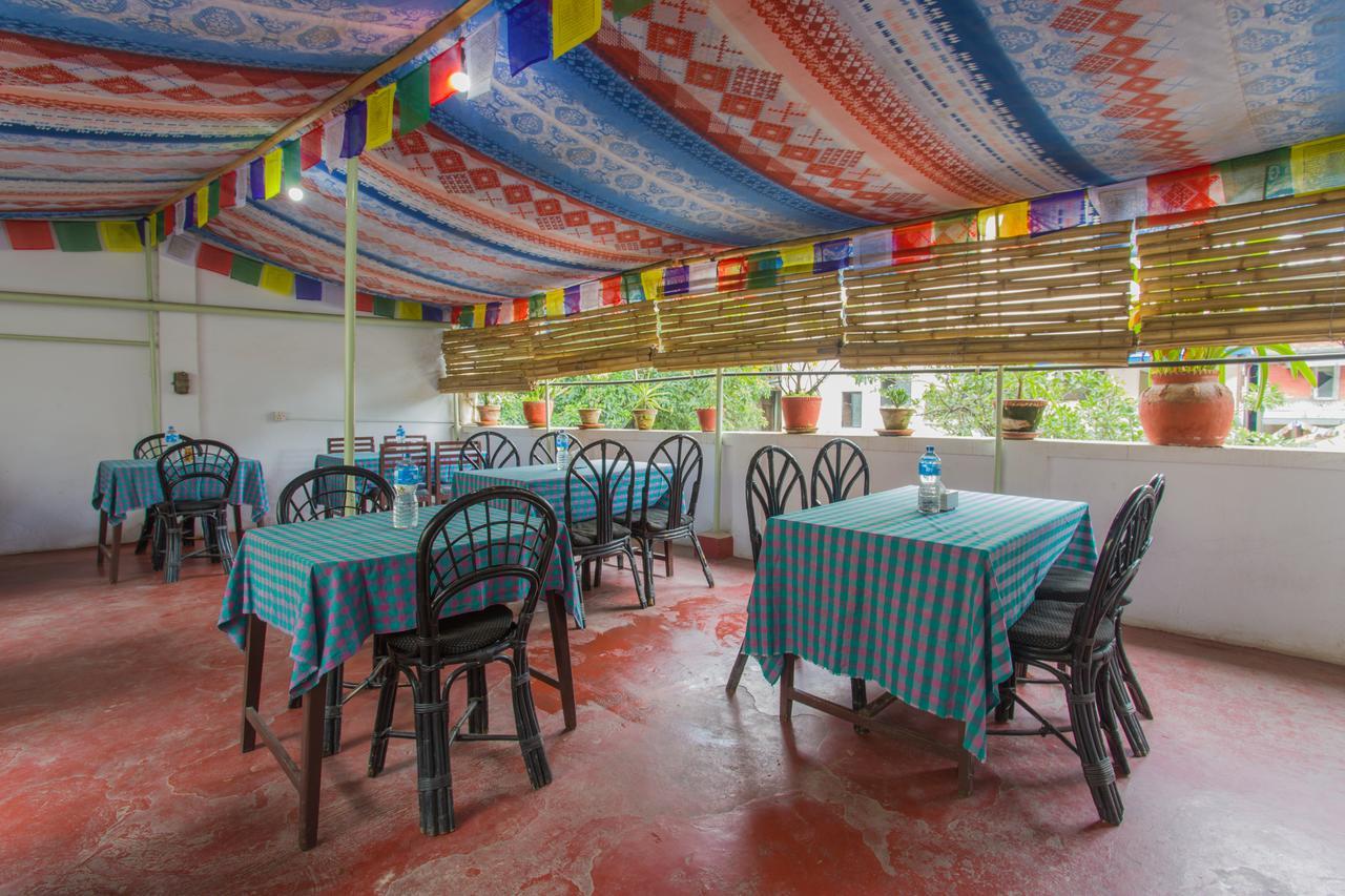 Oyo 166 Kathmandu Tourist Home Buitenkant foto