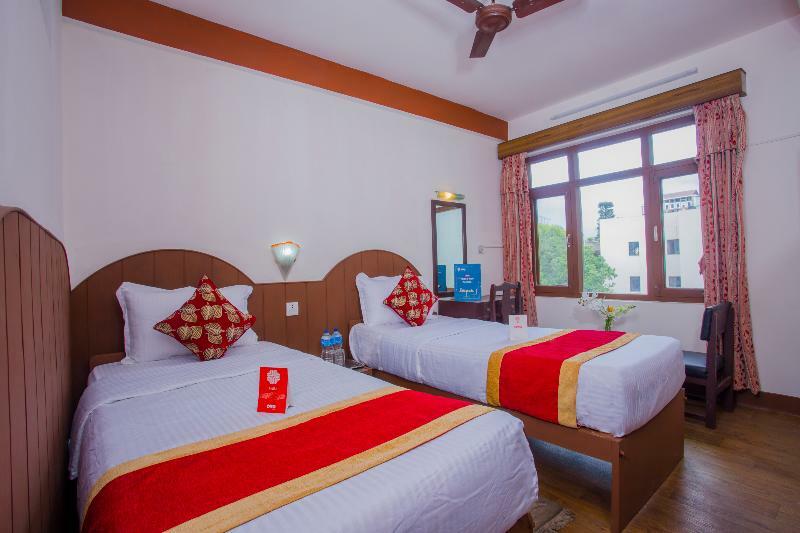 Oyo 166 Kathmandu Tourist Home Buitenkant foto