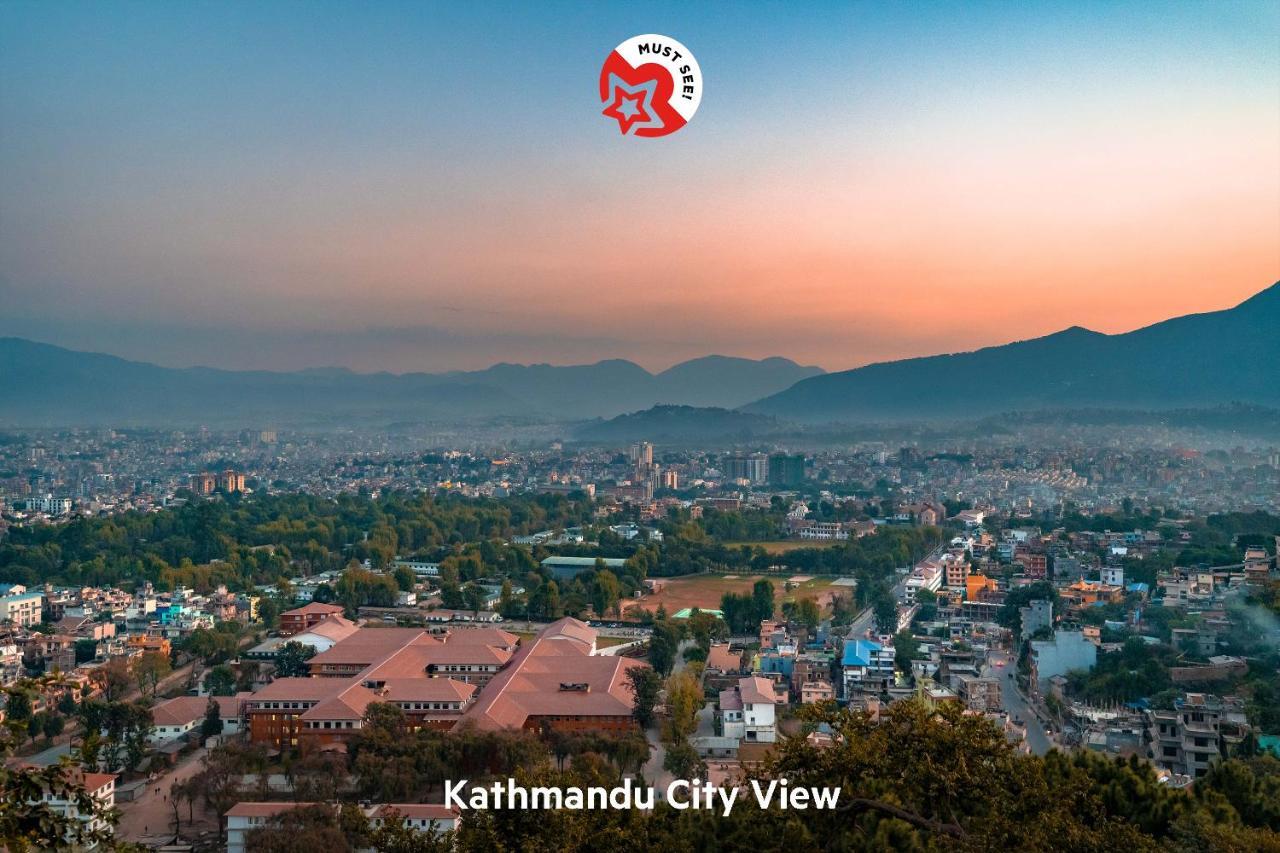 Oyo 166 Kathmandu Tourist Home Buitenkant foto